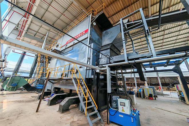 越南家具廠SZW15-1.25-SS 15噸生物質(zhì)往復(fù)爐排蒸汽鍋爐